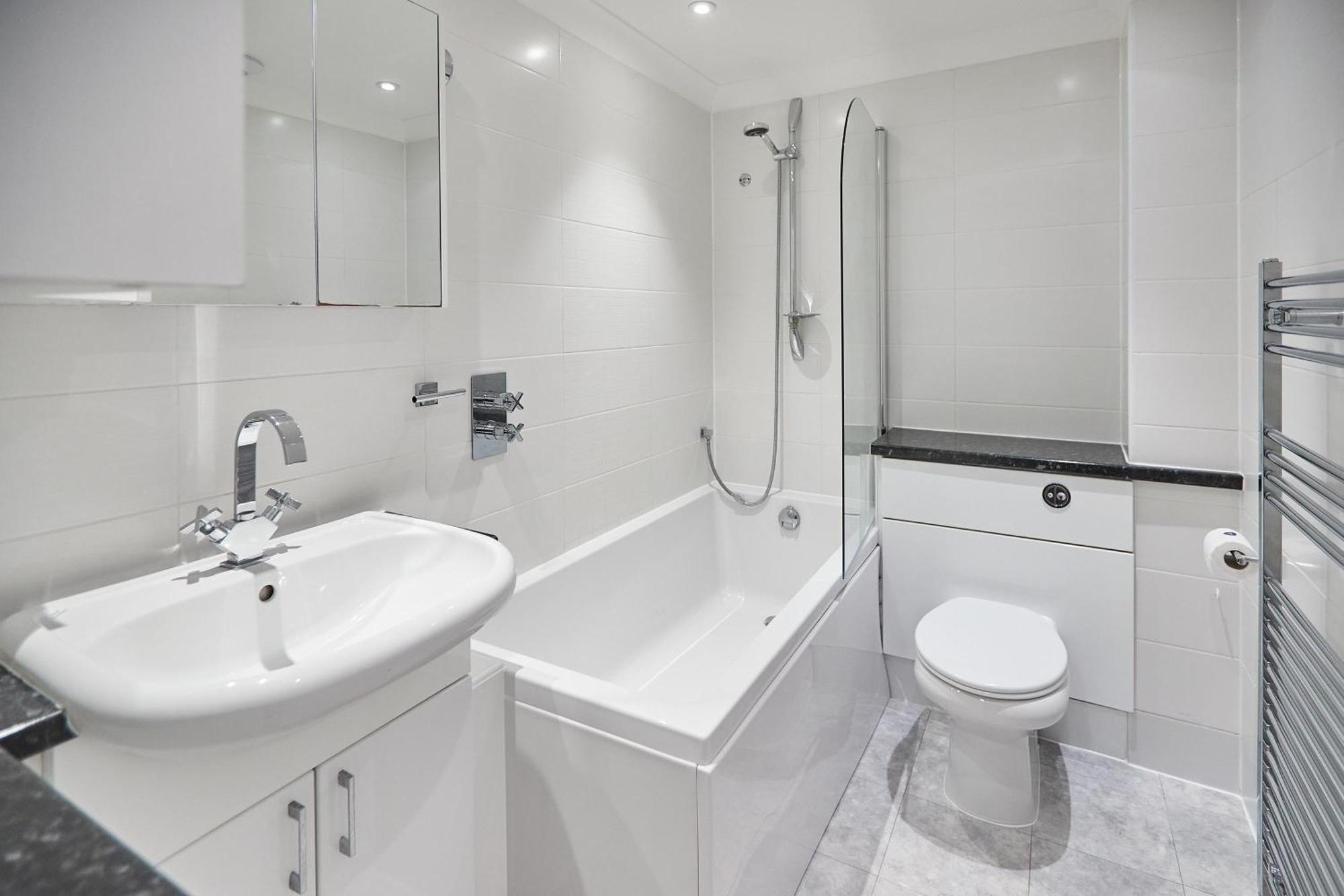 Host & Stay - Thamesview Staines-upon-Thames Bagian luar foto